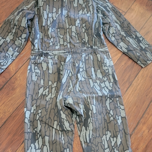 Cabela's men's hunting coveralls - Picture 13 of 13